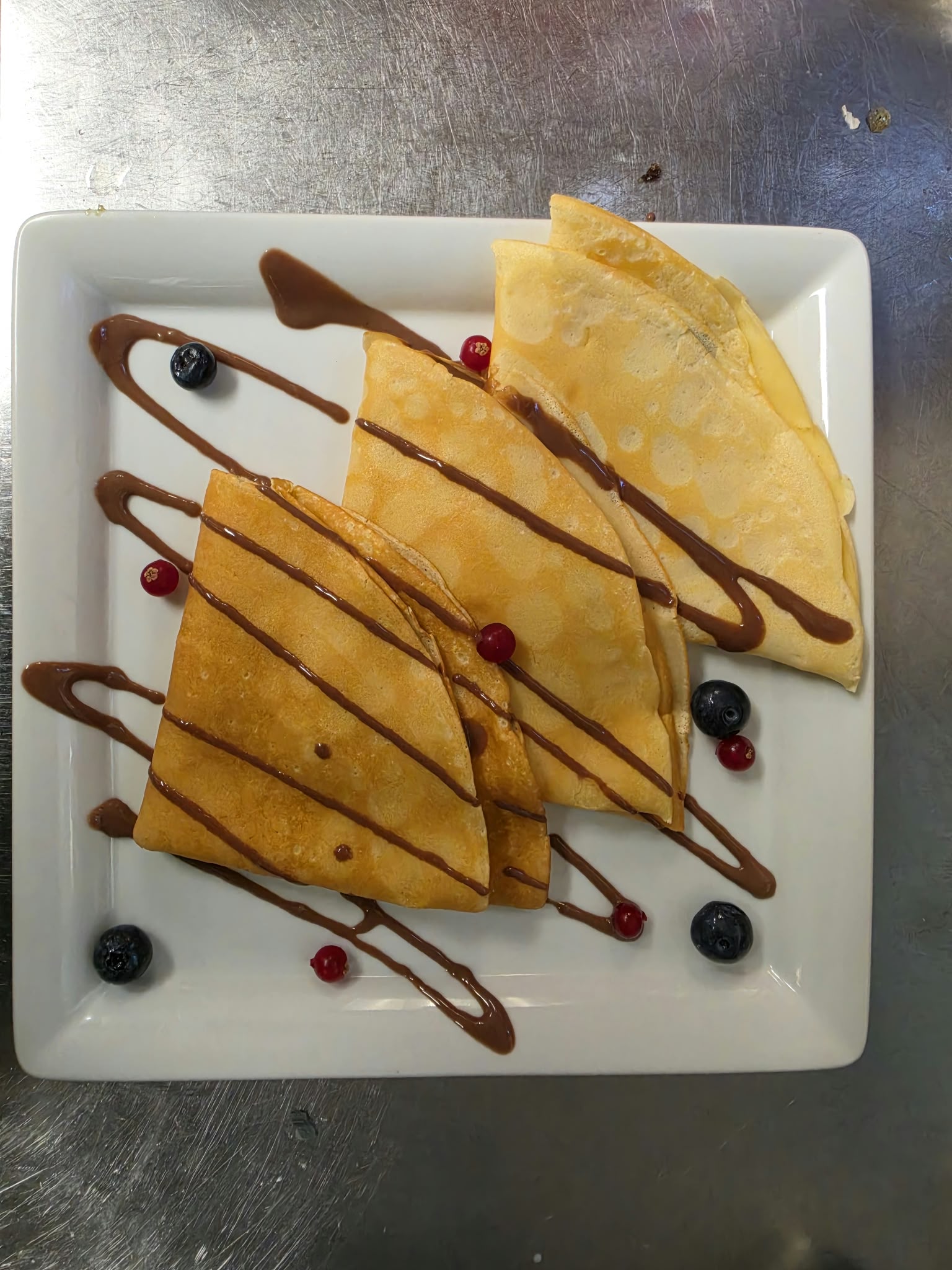 Crêpes mit Schokoladensauce